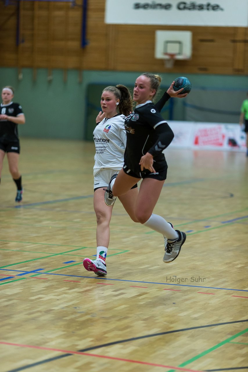 Bild 230 - C-Juniorinnen SVHU - HSD Wagrien : Ergebnis: 30:15